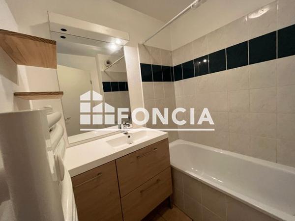 Location Appartement 2 pièces 42 m² - 218 BOULEVARD DE LA PAIX Pau 64000