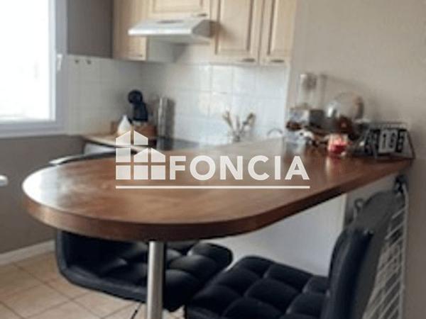 Location Appartement 2 pièces 42 m² - 218 BOULEVARD DE LA PAIX Pau 64000