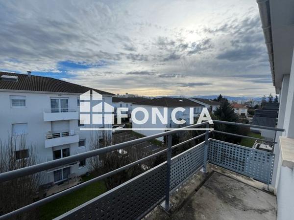 Location Appartement 2 pièces 42 m² - 218 BOULEVARD DE LA PAIX Pau 64000