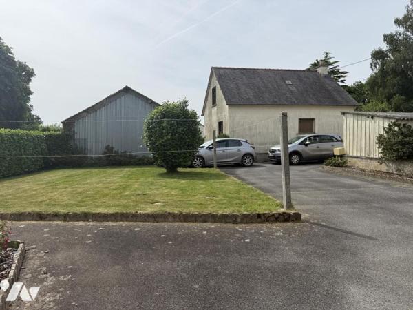 Maison dans le bourg de Plumieux
