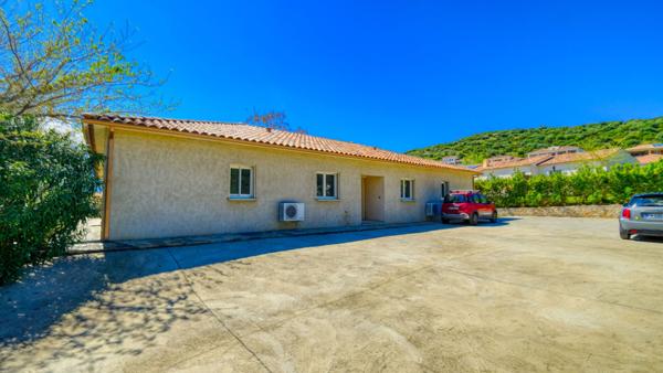 Propriété - deux mini villas Oletta 243 m² - terrain 1254 m²