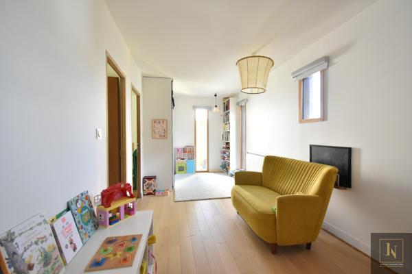 Maison 6 pièce(s) 3 chambre(s) 131 m²