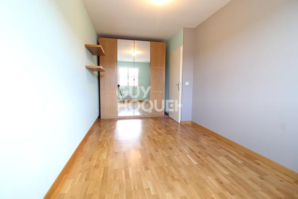 VENTE d'un Duplex en Plein Coeur de Guignes
