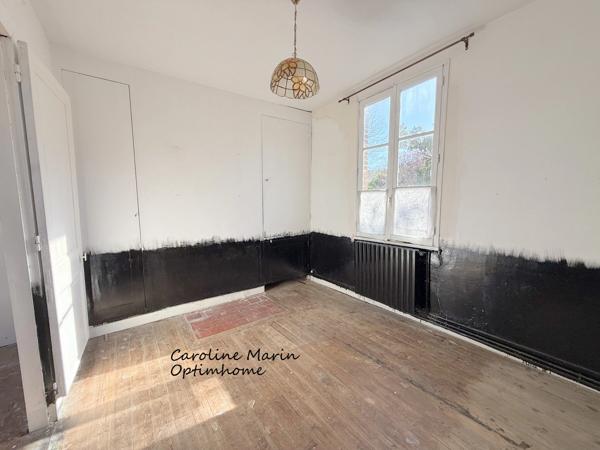 Maison de caractère à réinventer – Fort potentiel à Elbeuf !