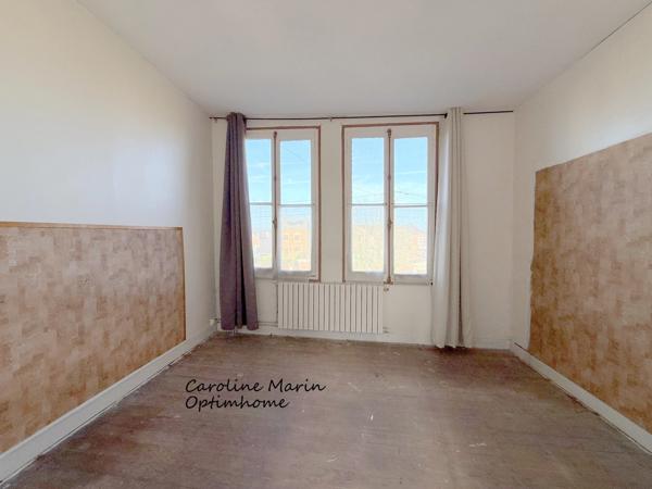 Maison de caractère à réinventer – Fort potentiel à Elbeuf !