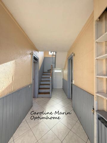 Maison de caractère à réinventer – Fort potentiel à Elbeuf !