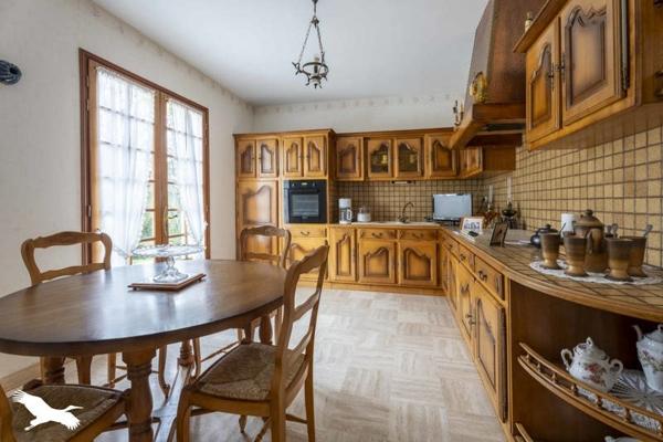 Maison à vendre |  Hiersac |  8 pièces | 164 m²