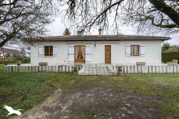 Maison à vendre |  Hiersac |  8 pièces | 164 m²