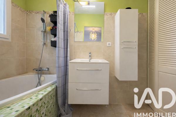 Maison à vendre 6 pièces 116 m² Peyrolles-en-Provence