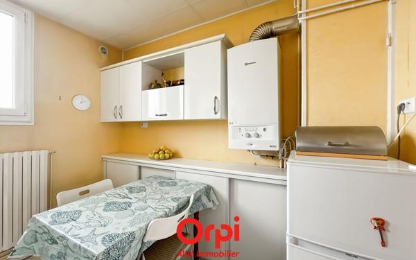 Appartement à vendre    3 pièces •  Montluçon