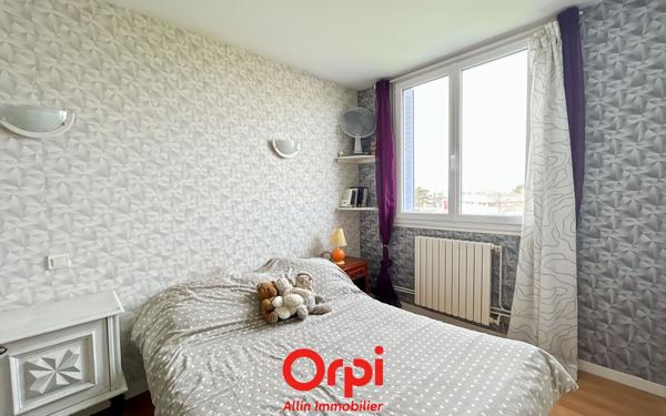 Appartement à vendre    3 pièces •  Montluçon