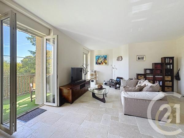 Appartement F3 à vendre  3 pièces - 73,56 m 2   ST FARGEAU PONTHIERRY  - 77
