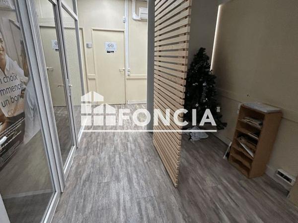 Location Local commercial 6 pièces 75.98 m² - Résidence ANGLETERRE Laon 02000