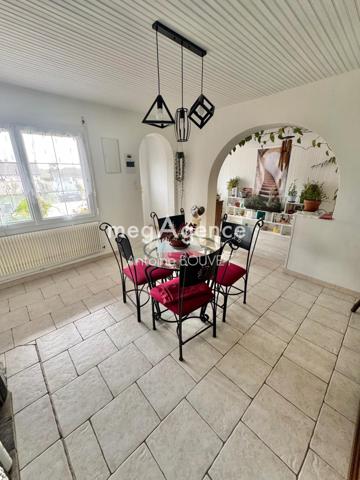 Maison à BOUZINCOURT, 80300 - 5 pièces 120m²