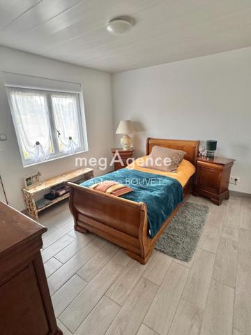 Maison à BOUZINCOURT, 80300 - 5 pièces 120m²