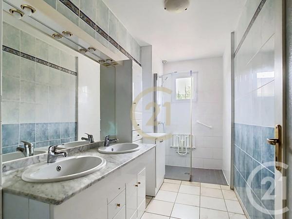 Maison à vendre  6 pièces - 140,37 m 2   PONTCHATEAU  - 44