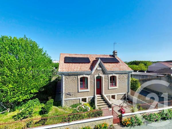 Maison à vendre  5 pièces - 100 m 2   LUCON  - 85