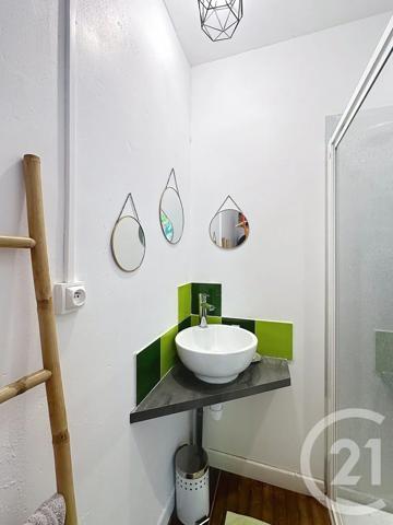 Maison à vendre  5 pièces - 100 m 2   LUCON  - 85