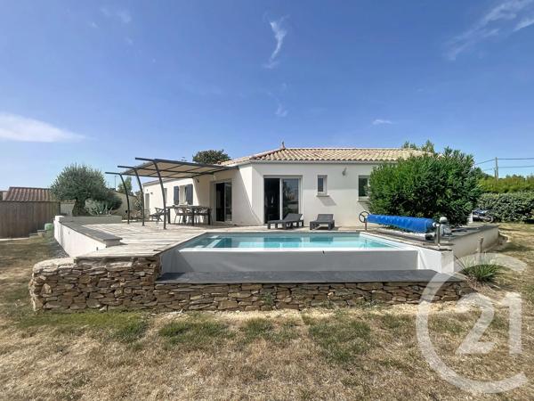 Maison à vendre  5 pièces - 100 m 2   LUCON  - 85