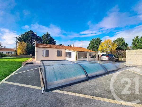 Maison à vendre  5 pièces - 100 m 2   LUCON  - 85