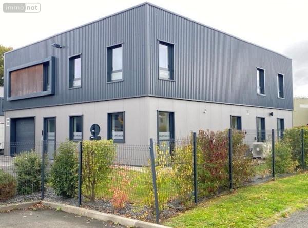 Fonds et/ou murs commerciaux à louer à Saint-Gilles en Ille-et-Vilaine (35590), ref : 030/72998   
Zone d'Activité