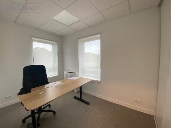 Fonds et/ou murs commerciaux à louer à Saint-Gilles en Ille-et-Vilaine (35590), ref : 030/72998   
Zone d'Activité