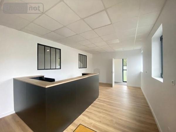 Fonds et/ou murs commerciaux à louer à Saint-Gilles en Ille-et-Vilaine (35590), ref : 030/72998   
Zone d'Activité