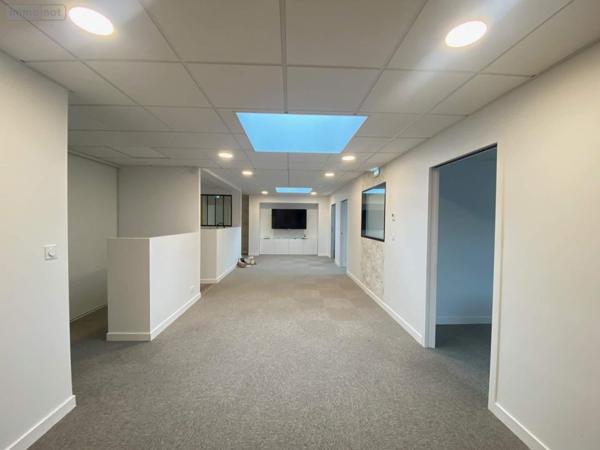 Fonds et/ou murs commerciaux à louer à Saint-Gilles en Ille-et-Vilaine (35590), ref : 030/72998   
Zone d'Activité