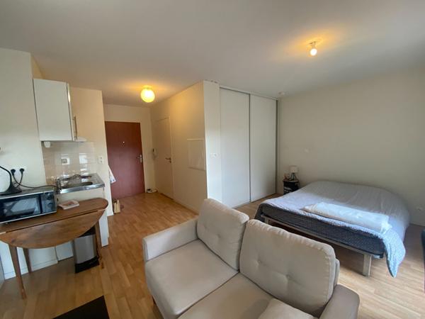 Appartement de type 1 - Situé entre centre-ville et facultés.