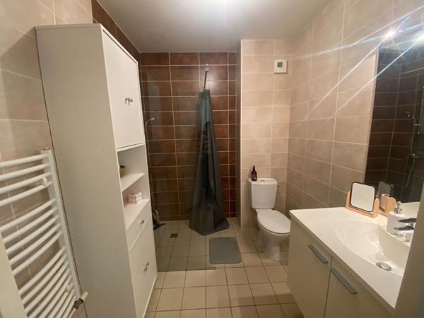 Appartement de type 1 - Situé entre centre-ville et facultés.