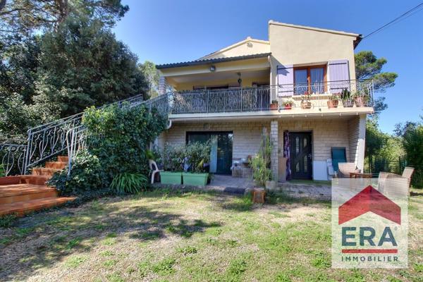 Maison 210m2 habitable divisée en trois appartements