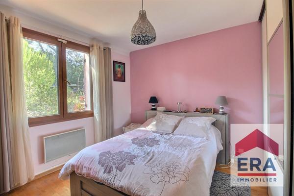 Maison 210m2 habitable divisée en trois appartements