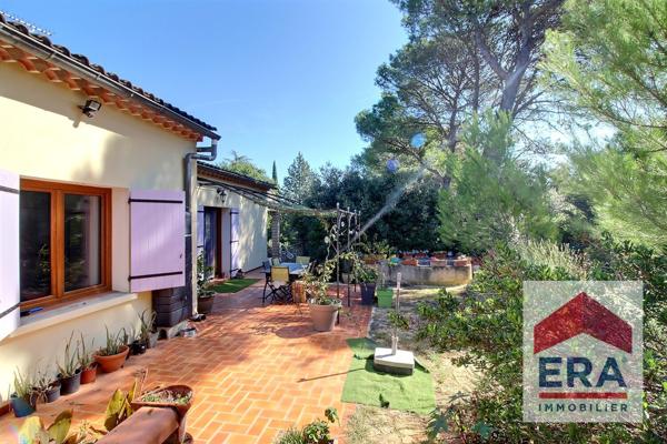 Maison 210m2 habitable divisée en trois appartements