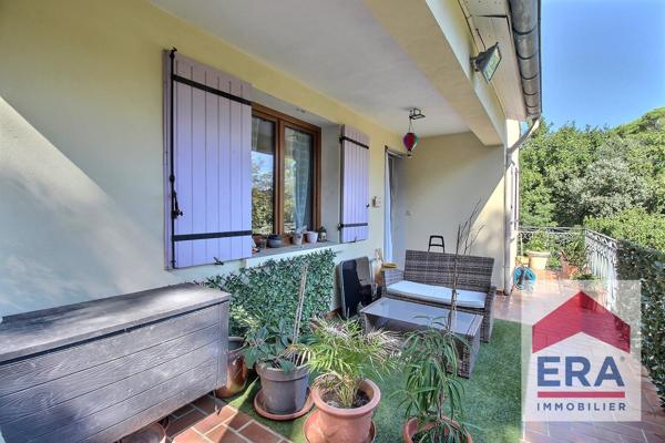 Maison 210m2 habitable divisée en trois appartements