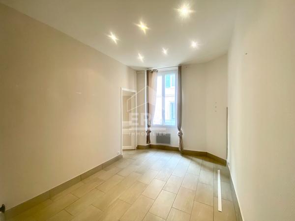 Local d'activité Cannes 100 m2