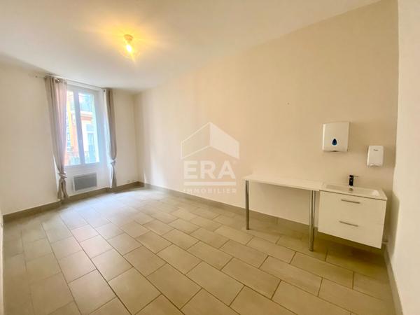 Local d'activité Cannes 100 m2