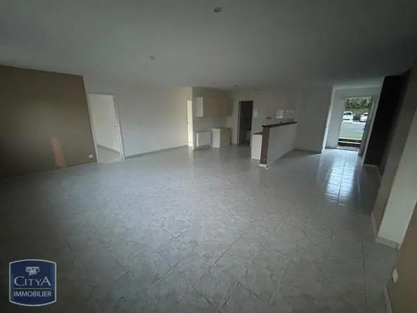 Appartement à louer 5 pièces 109.4m²