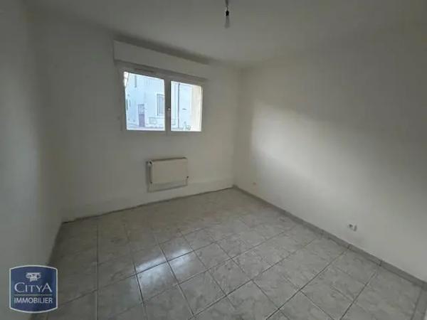 Appartement à louer 5 pièces 109.4m²