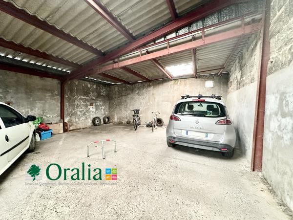 Parking · Location Bordeaux (33800)