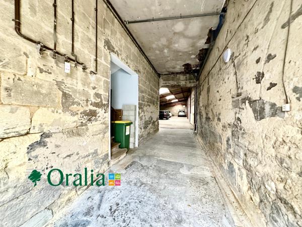 Parking · Location Bordeaux (33800)