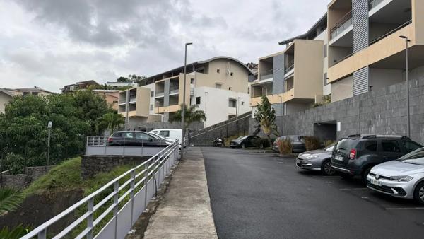 Appartement à vendre 2 pièces 46m² Saint-Denis (97400)