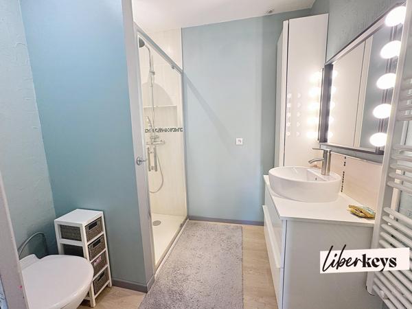 Maison de charme rénovée – 160 m² – Centre d’Azay-le-Rideau – Cour sans vis-à-vis + garage