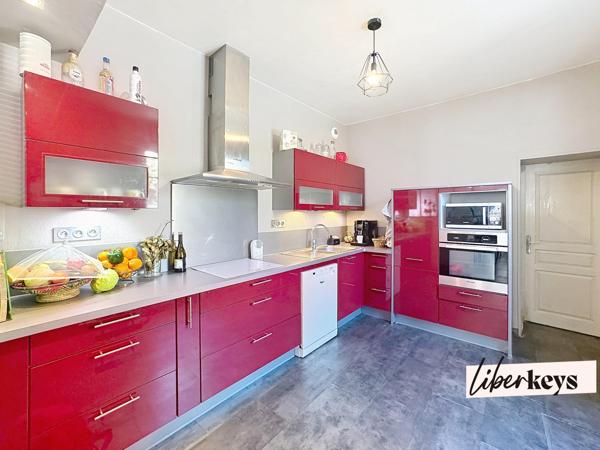 Maison de charme rénovée – 160 m² – Centre d’Azay-le-Rideau – Cour sans vis-à-vis + garage
