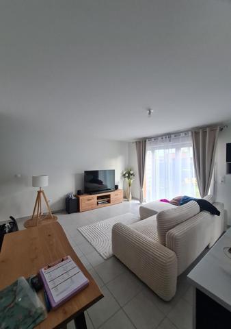 Maison cubique semi mitoyenne dans un lotissement calme en impasse vendue louée pour un investissement locatif