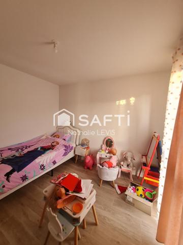 Maison cubique semi mitoyenne dans un lotissement calme en impasse vendue louée pour un investissement locatif