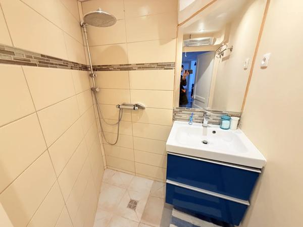 Location                                                      Appartement
                        
                     3 pièces                      48 m2                     à Alfortville