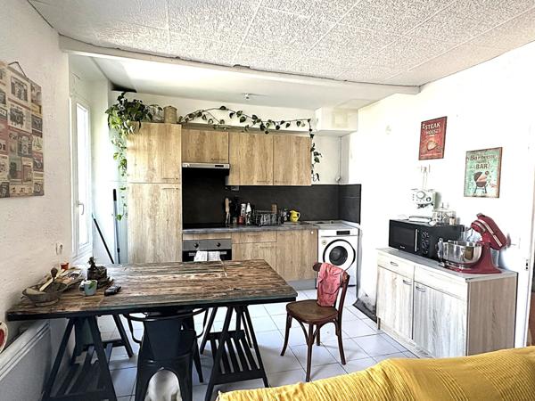 Appartement à vendre 3 pièces SAINT MAXIMIN LA SAINTE BAUME (83)+ Terrasse