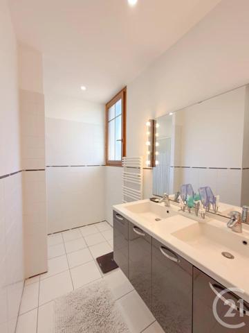 Maison à vendre  5 pièces - 113 m2 LE GOLFE JUAN - 06