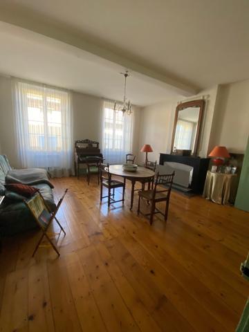 Grande et belle maison familiale