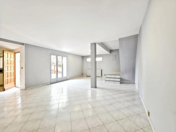 Appartement Triplex de 137 m² avec terrasse et garage - Villeurbanne Quartier Château Gaillard / Flachet